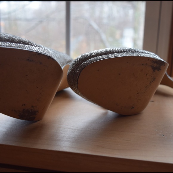 Gold 4” Pumps - Picture 5 of 6